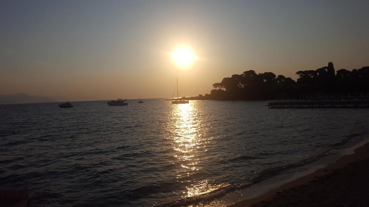La Tourraque Apartment Antibes Bagian luar foto